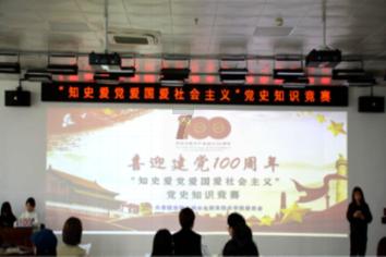 “赶在大雪前回家！”郑州客运站家长和孩子们接受采访，喜气洋洋笑料不断！“哈哈哈哈”